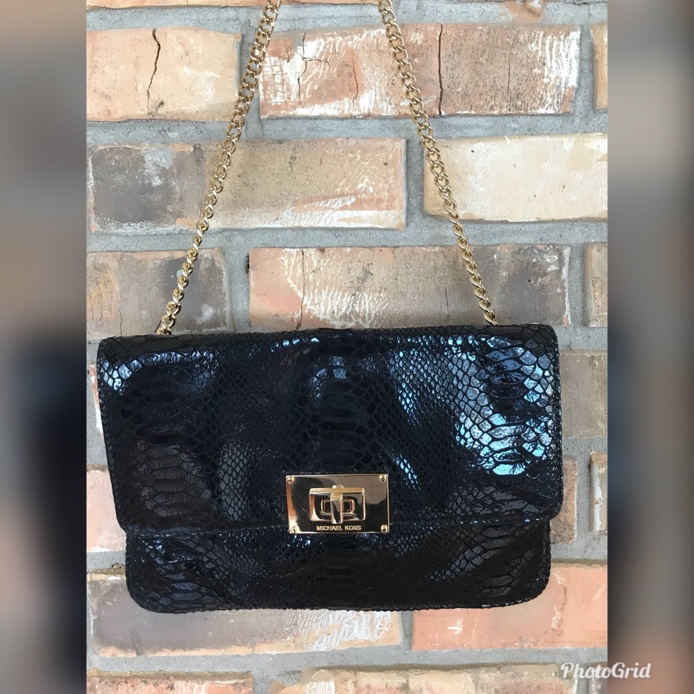 Micheal Kors Women’s Black Leather Clutch Shoulder Strap Purse